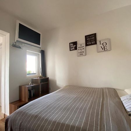 קרק Apartments Hajl מראה חיצוני תמונה