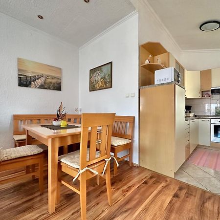 קרק Apartments Hajl מראה חיצוני תמונה