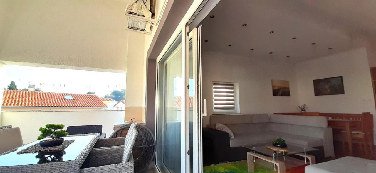 קרק Apartments Hajl מראה חיצוני תמונה