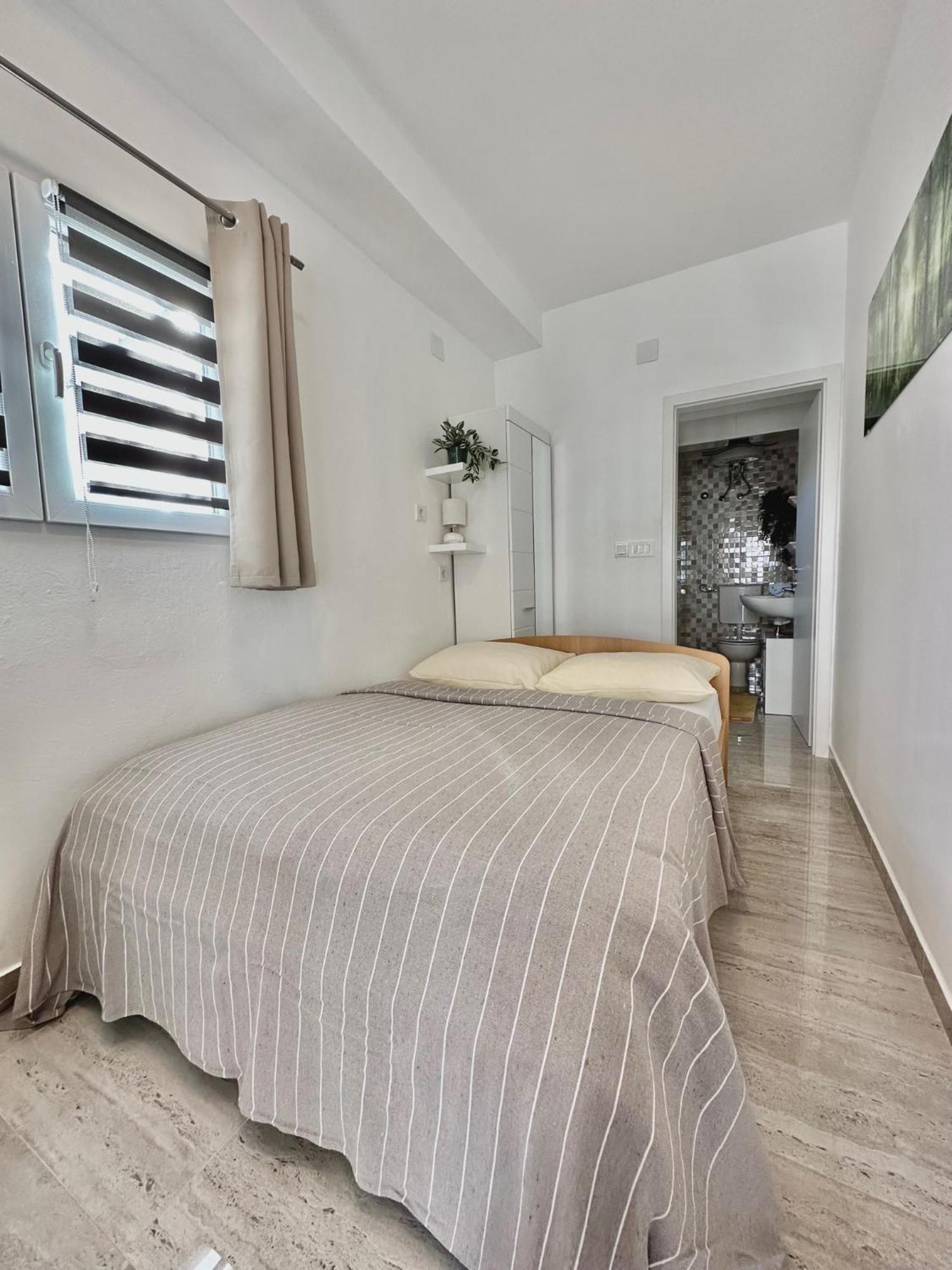 קרק Apartments Hajl מראה חיצוני תמונה
