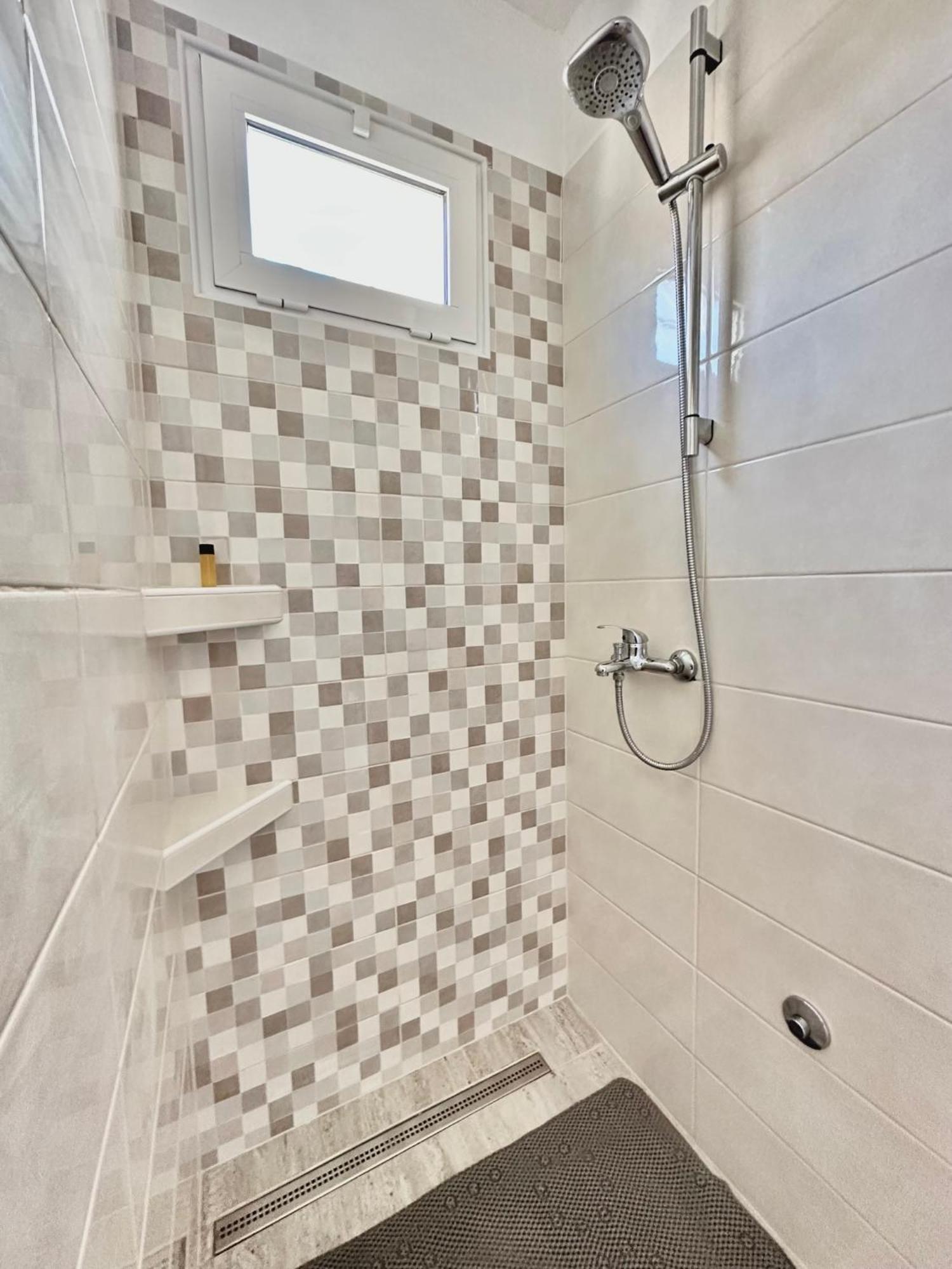 קרק Apartments Hajl מראה חיצוני תמונה