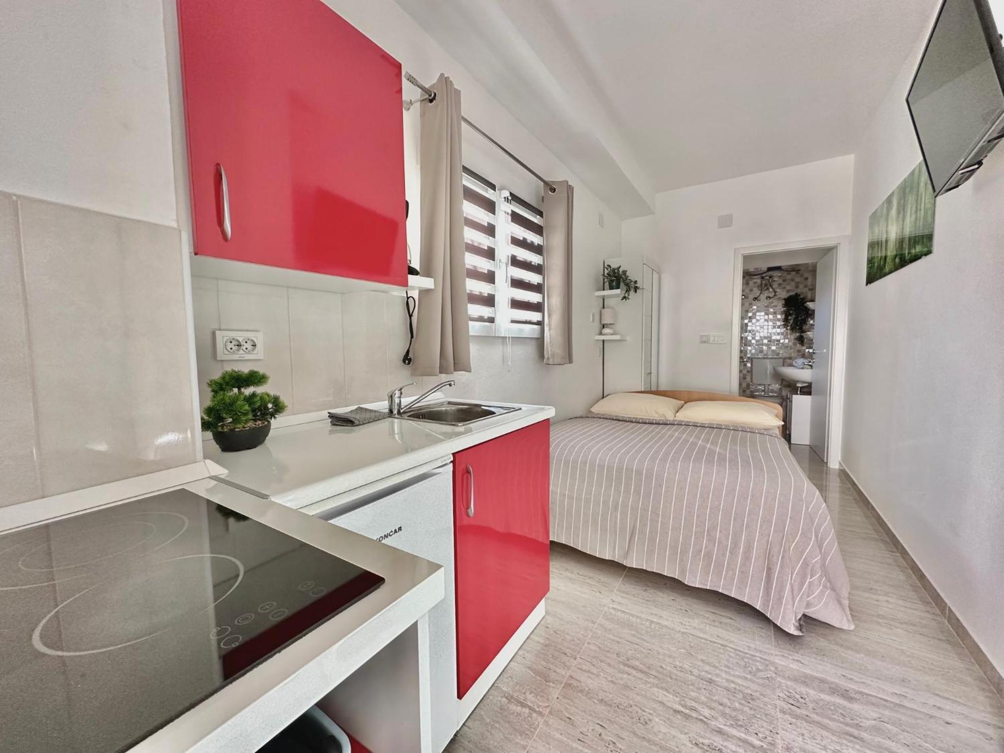 קרק Apartments Hajl מראה חיצוני תמונה