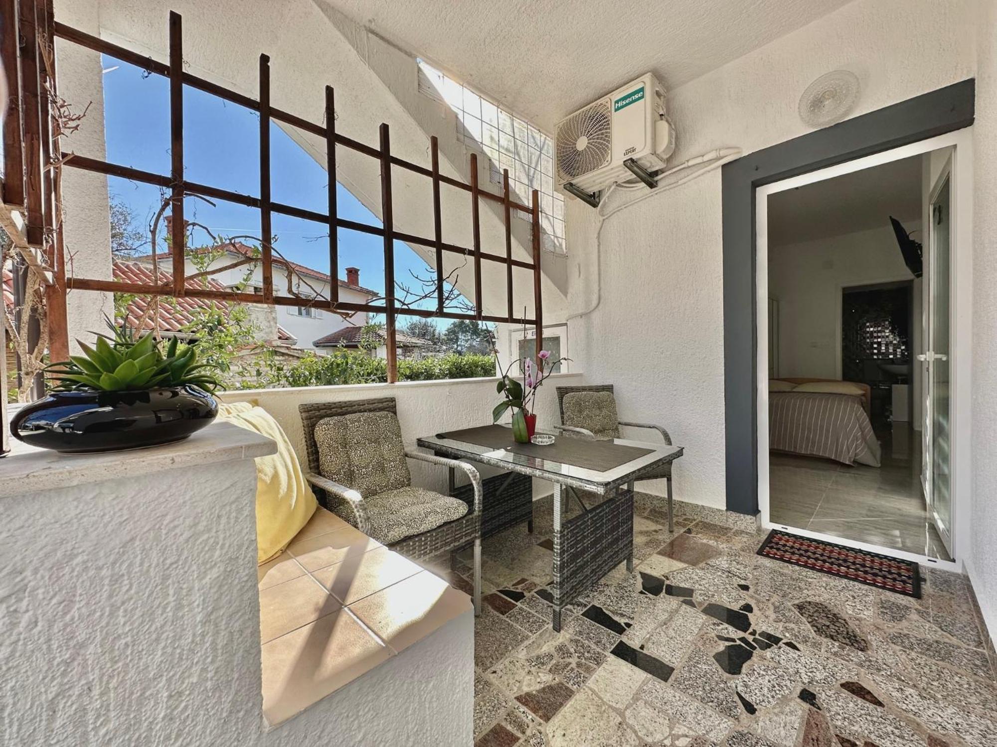 קרק Apartments Hajl מראה חיצוני תמונה