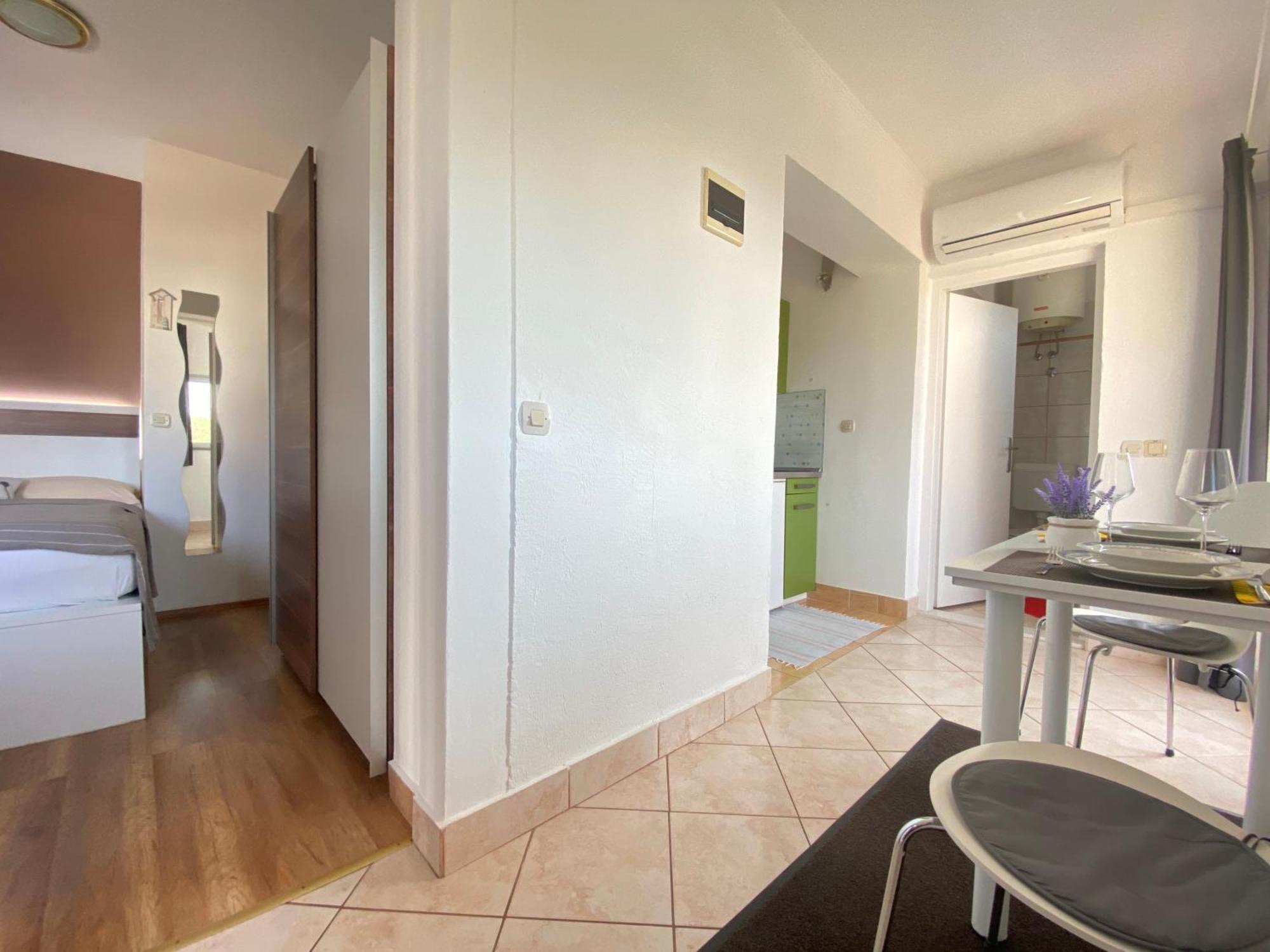 קרק Apartments Hajl מראה חיצוני תמונה