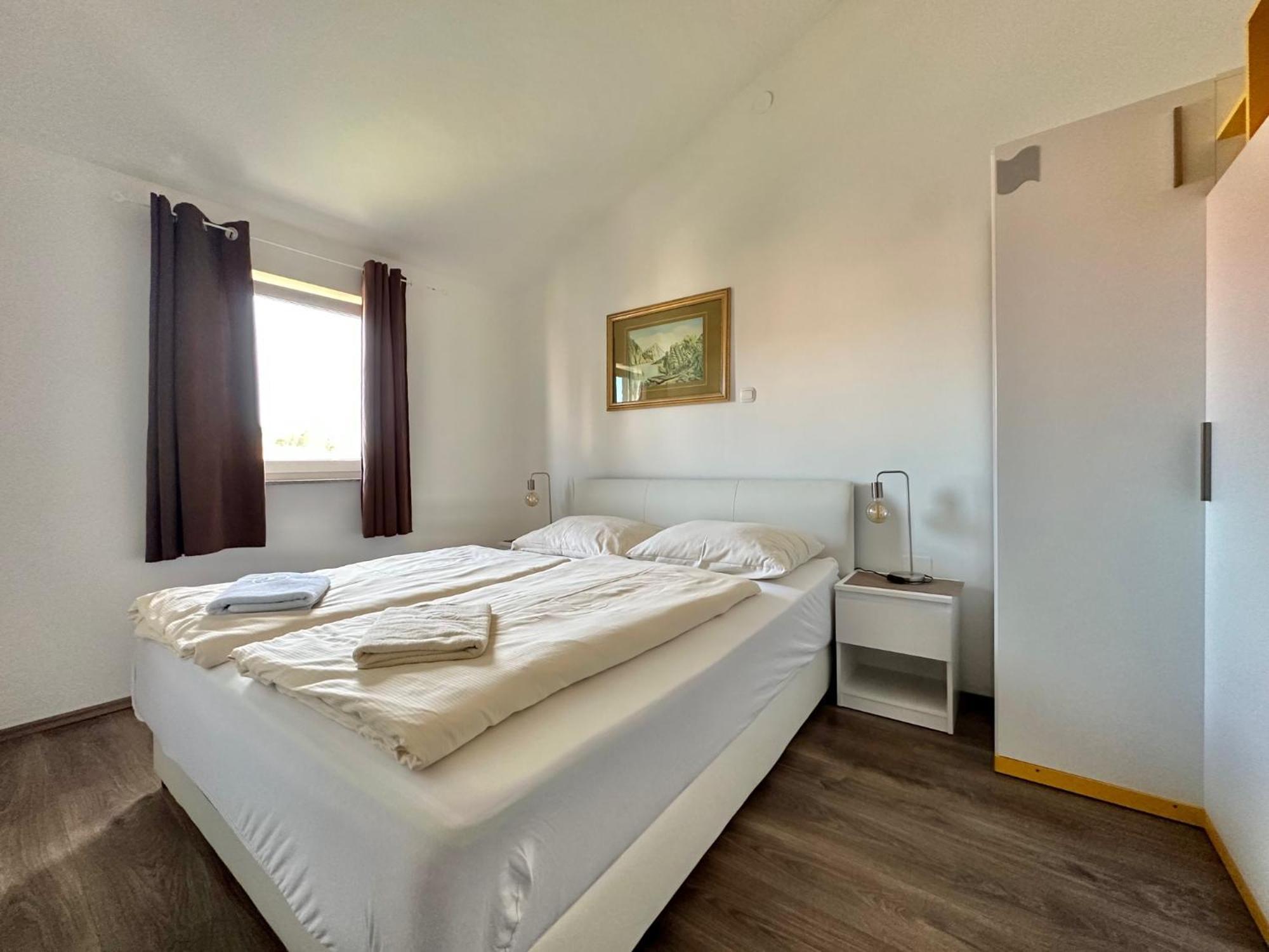 קרק Apartments Hajl מראה חיצוני תמונה