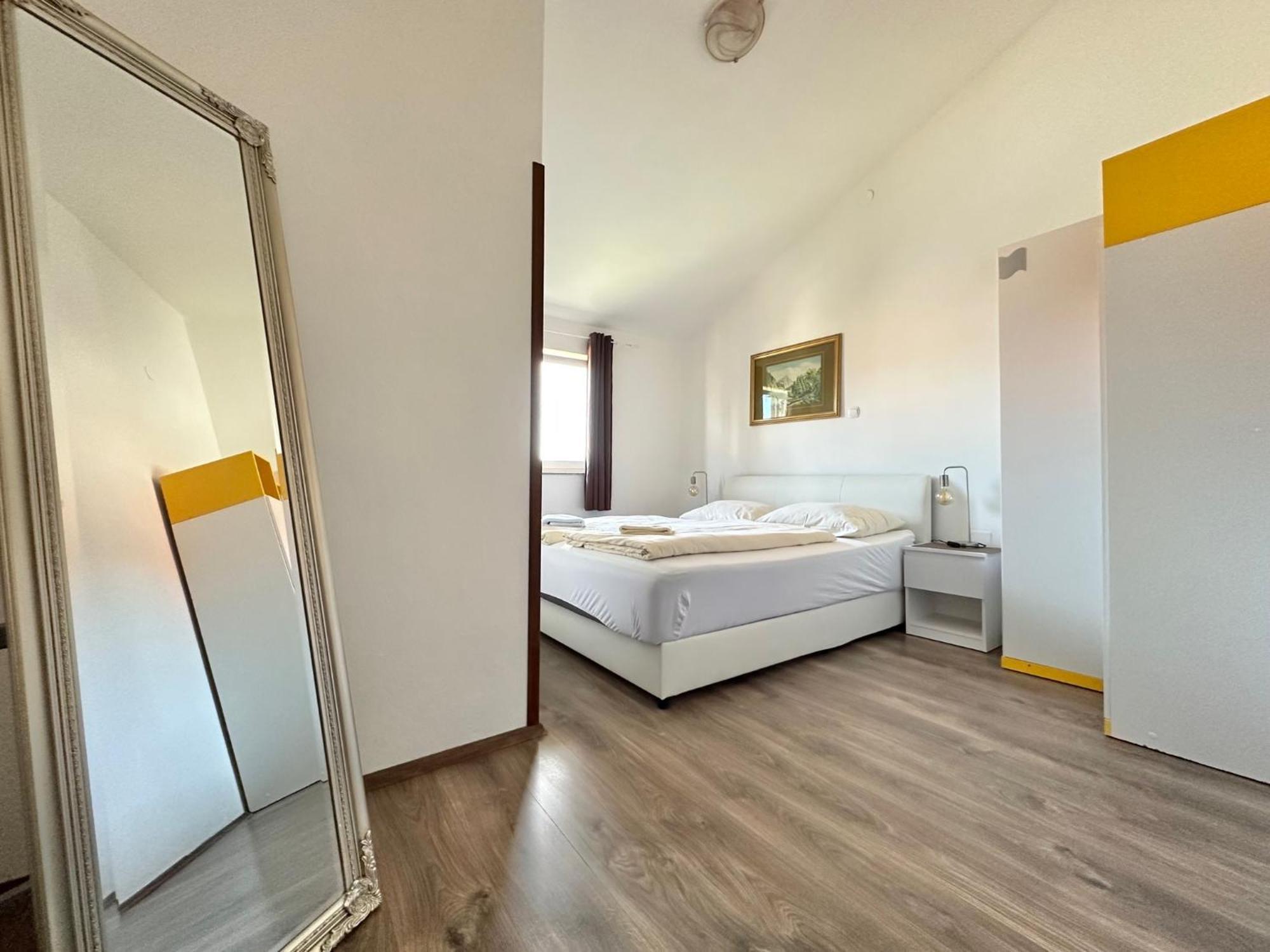 קרק Apartments Hajl מראה חיצוני תמונה