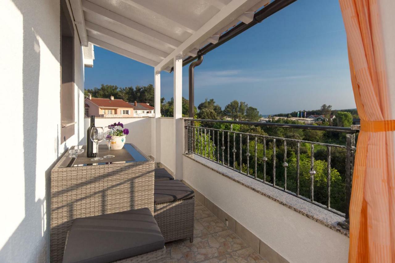 קרק Apartments Hajl מראה חיצוני תמונה